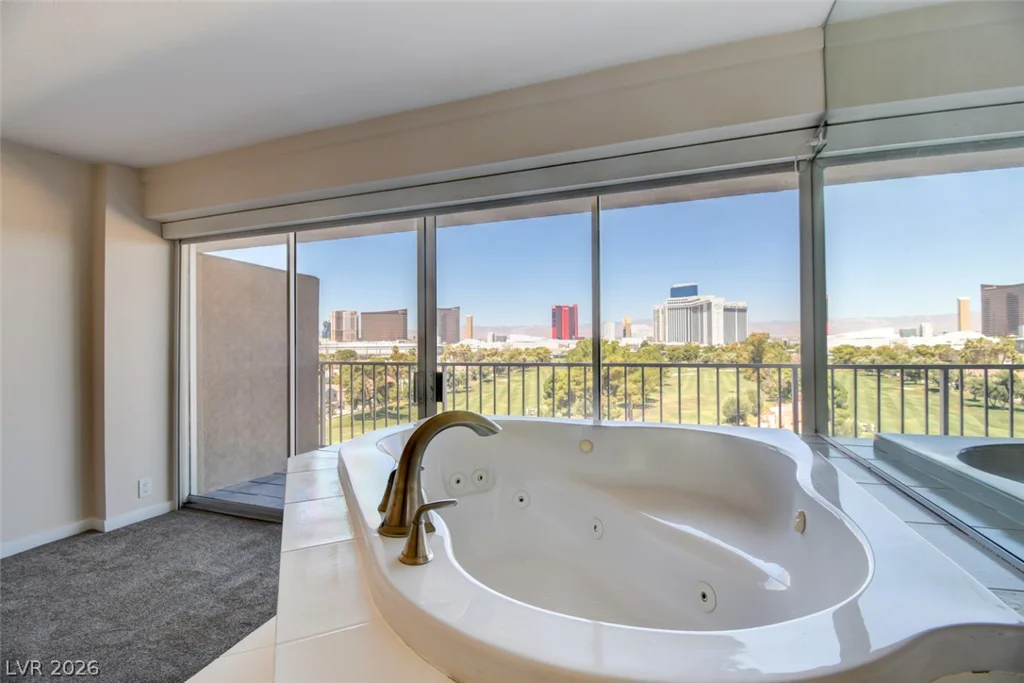 3111 Bel Air, Las Vegas, NV 89109