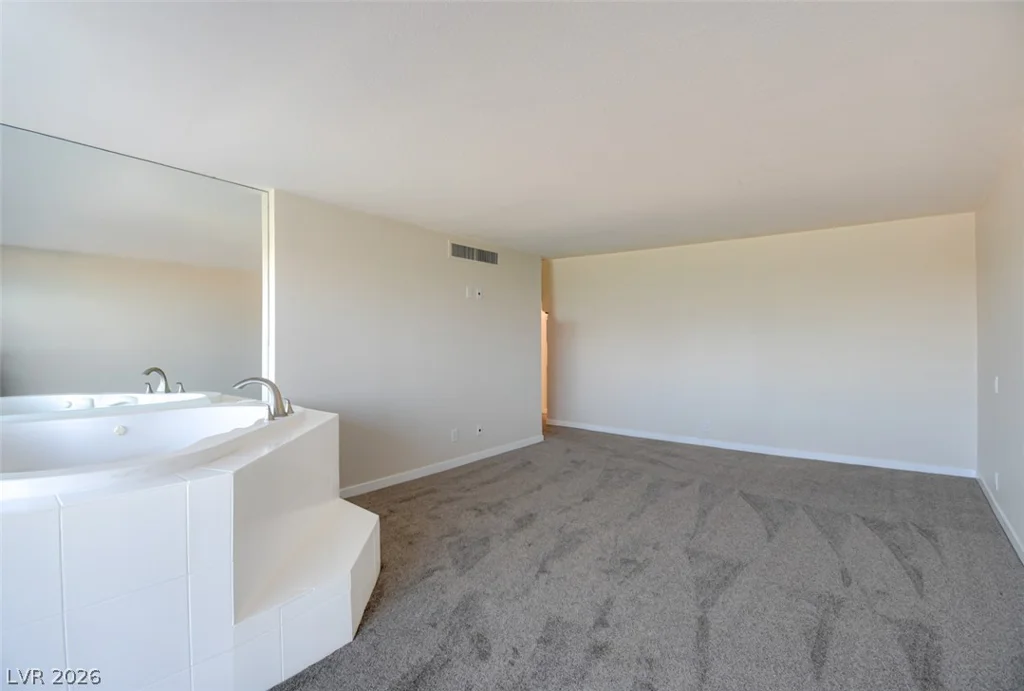 3111 Bel Air, Las Vegas, NV 89109