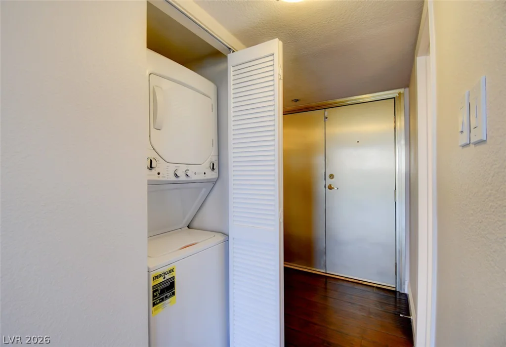 3111 Bel Air, Las Vegas, NV 89109