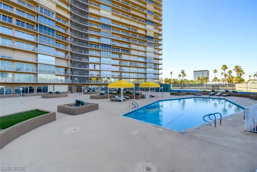3111 Bel Air, Las Vegas, NV 89109