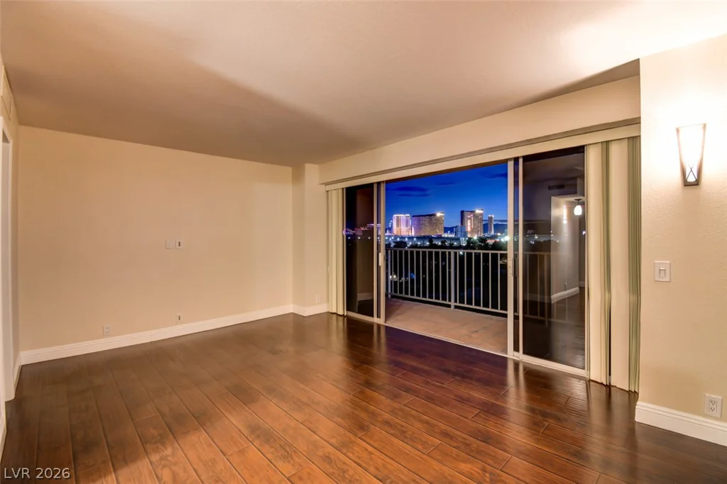 3111 Bel Air, Las Vegas, NV 89109