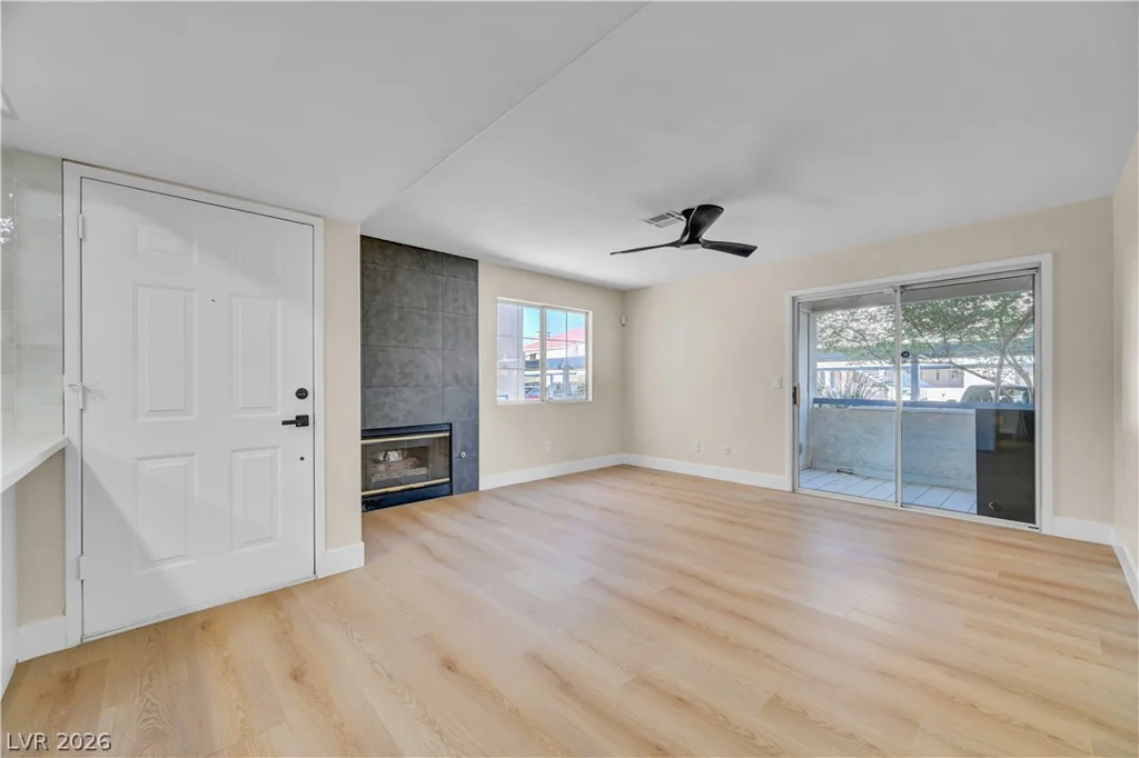 2725 Nellis, Las Vegas, NV 89121