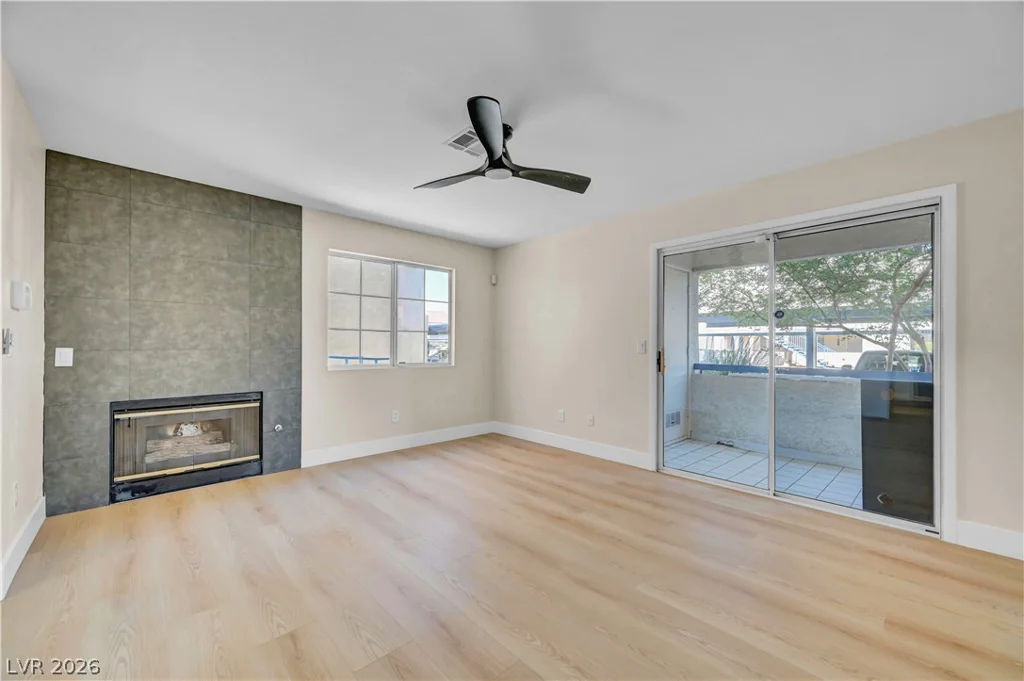 2725 Nellis, Las Vegas, NV 89121