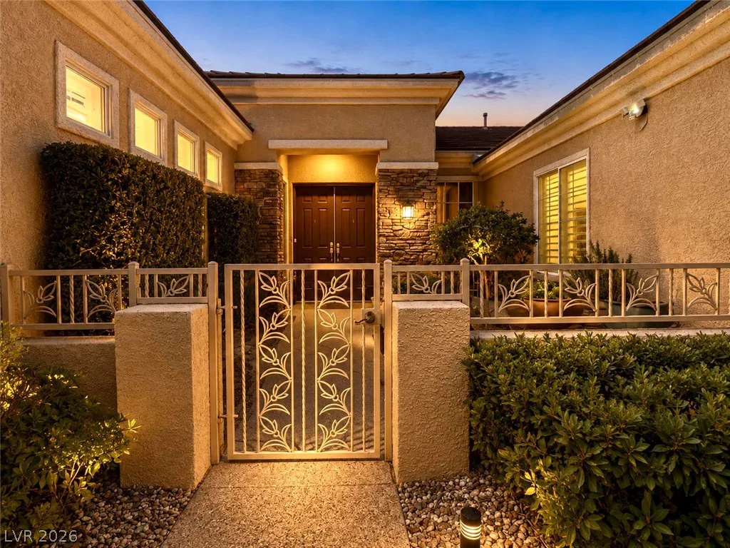 2738 Cherrydale Falls, Henderson, NV 89052
