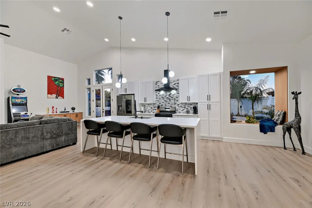 8870 Las Montanas, Las Vegas, NV 89147