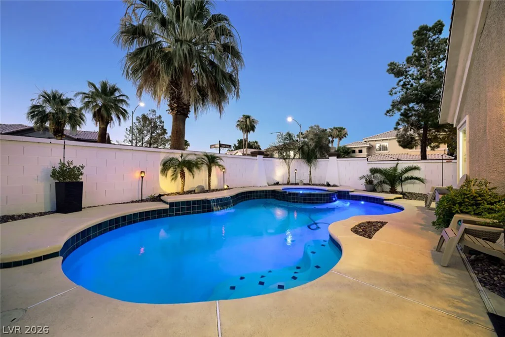 8870 Las Montanas, Las Vegas, NV 89147