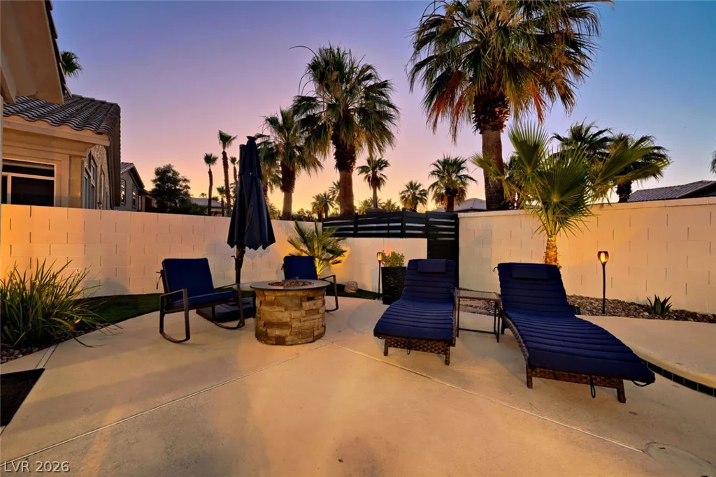 8870 Las Montanas, Las Vegas, NV 89147
