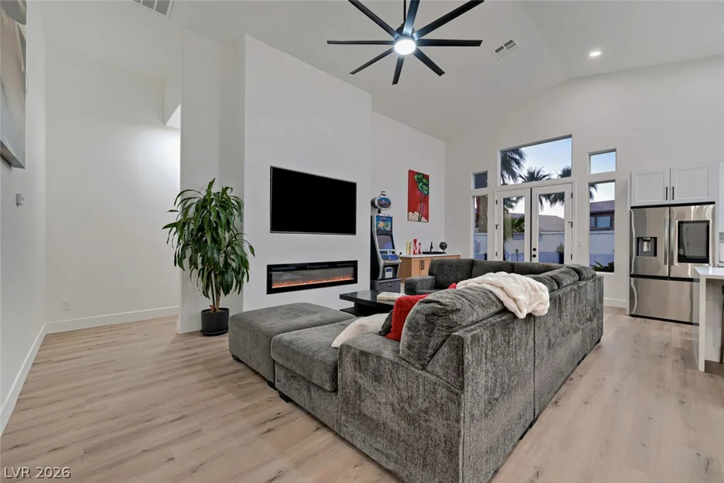 8870 Las Montanas, Las Vegas, NV 89147