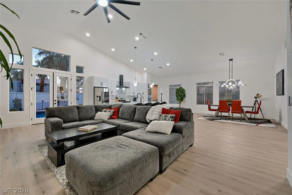 8870 Las Montanas, Las Vegas, NV 89147
