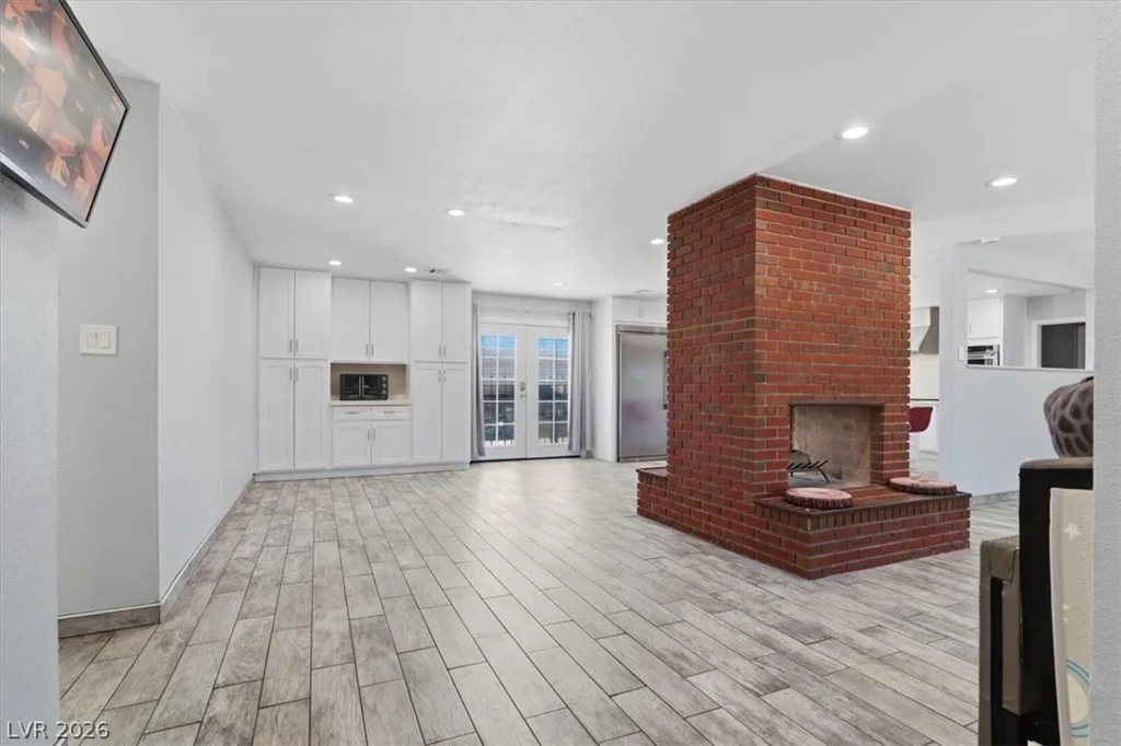 4987 Idaho, Las Vegas, NV 89104