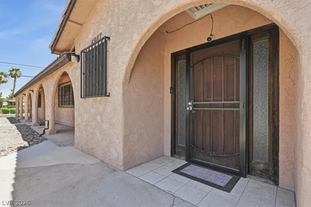 4987 Idaho, Las Vegas, NV 89104