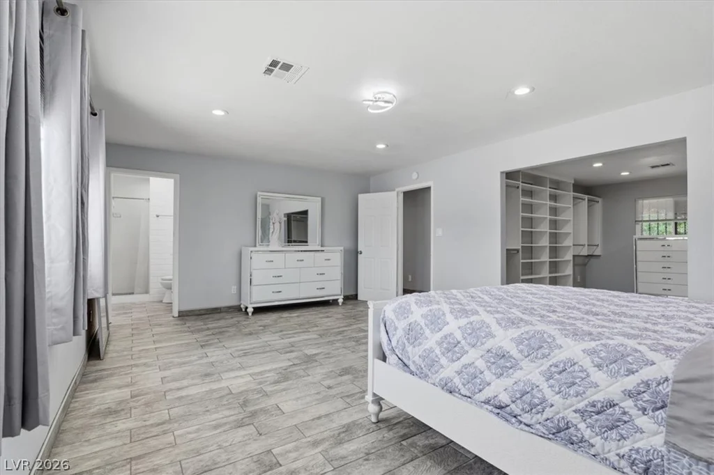 4987 Idaho, Las Vegas, NV 89104