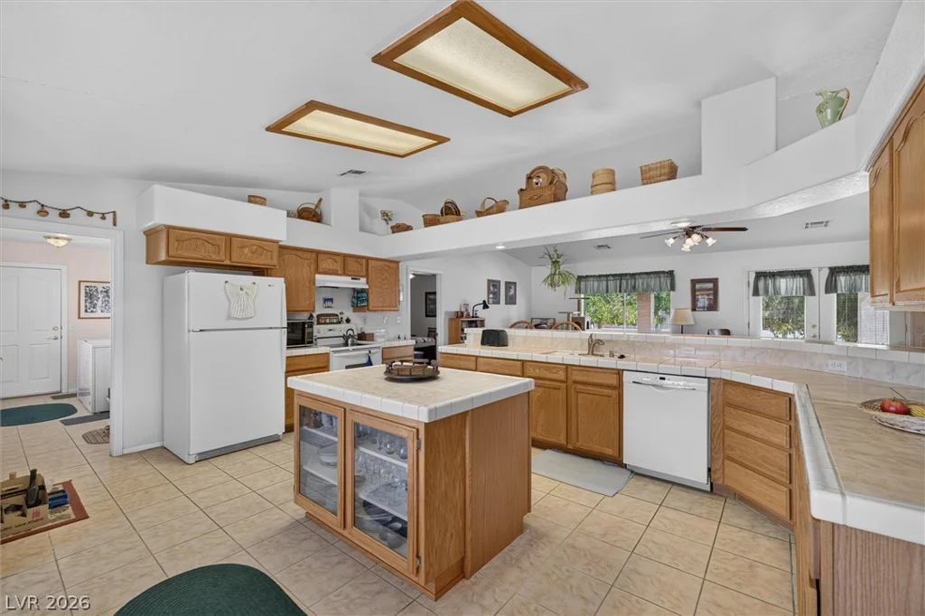 680 Jaybird, Pahrump, NV 89048