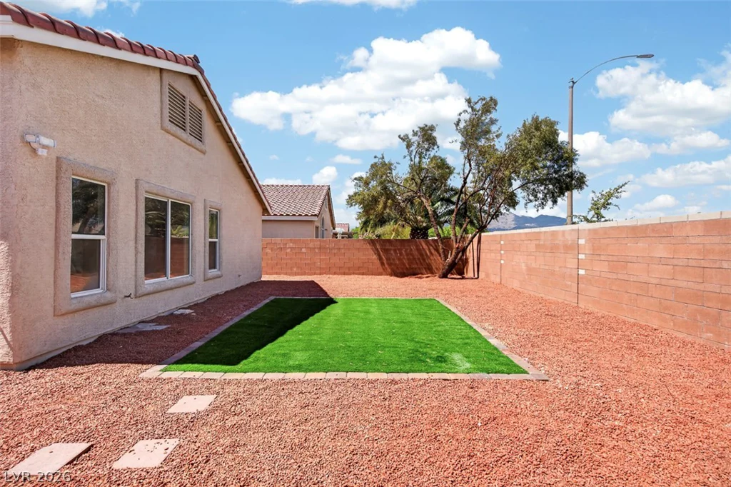 6668 Arctic Breeze, North Las Vegas, NV 89084