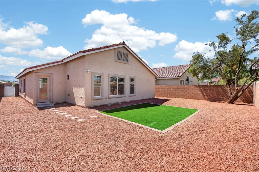 6668 Arctic Breeze, North Las Vegas, NV 89084