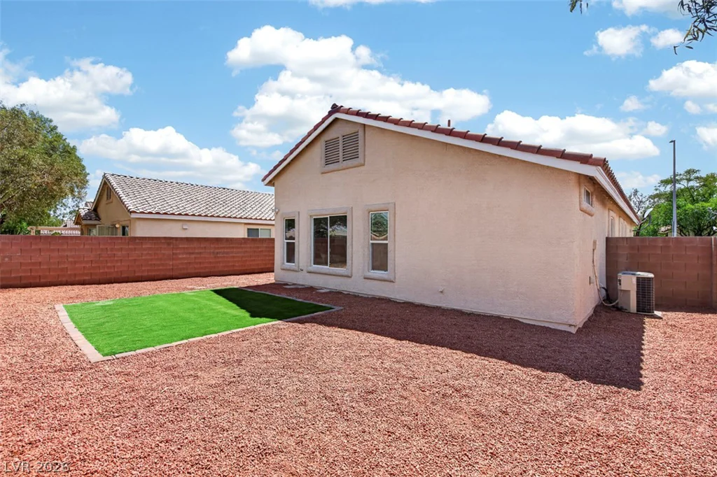 6668 Arctic Breeze, North Las Vegas, NV 89084