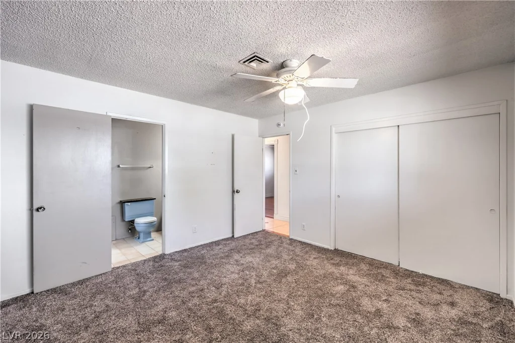 2100 Sundale, Las Vegas, NV 89102