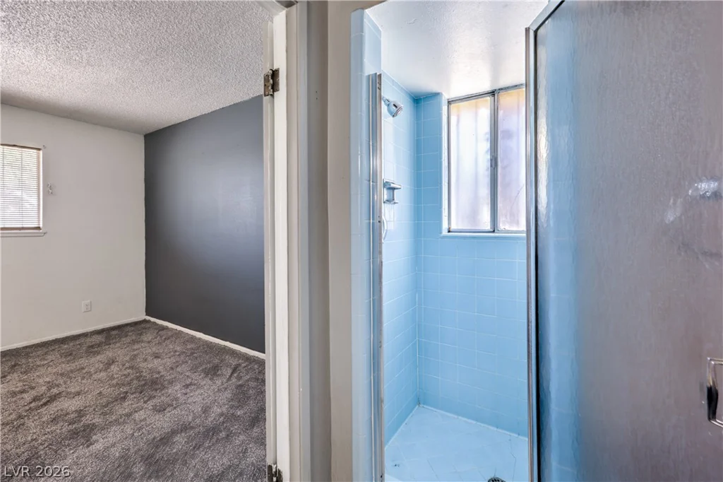 2100 Sundale, Las Vegas, NV 89102