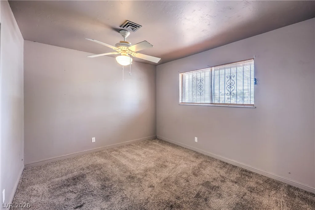 2100 Sundale, Las Vegas, NV 89102