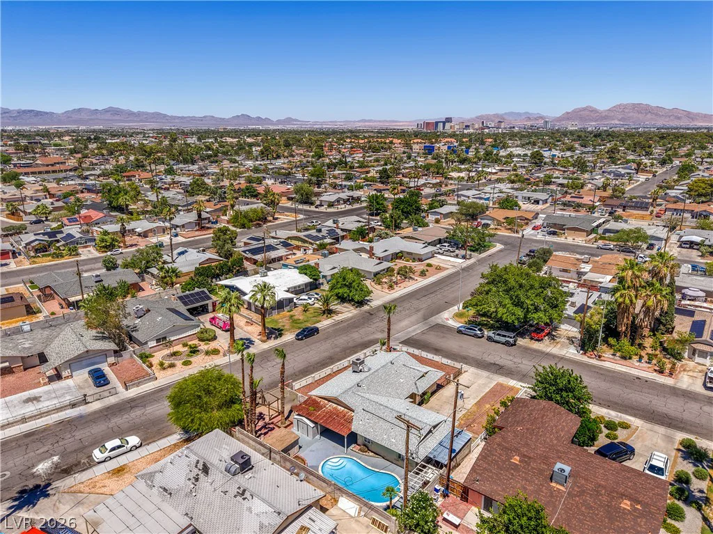 2100 Sundale, Las Vegas, NV 89102