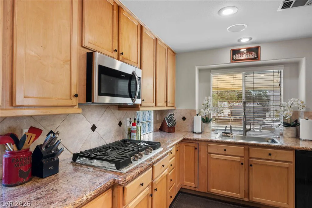6681 Blue Sapphire, Las Vegas, NV 89110