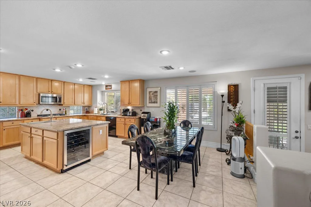 6681 Blue Sapphire, Las Vegas, NV 89110