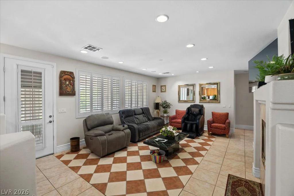 6681 Blue Sapphire, Las Vegas, NV 89110