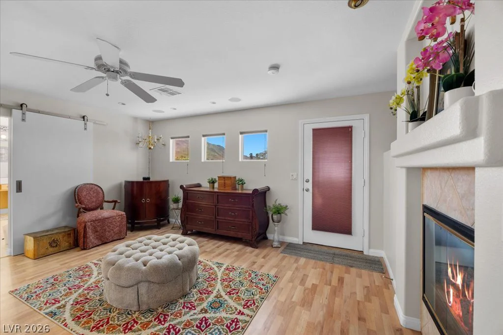 6681 Blue Sapphire, Las Vegas, NV 89110