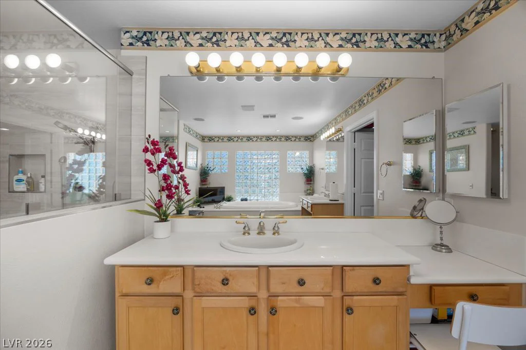 6681 Blue Sapphire, Las Vegas, NV 89110