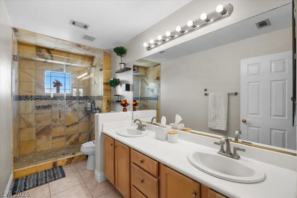 6681 Blue Sapphire, Las Vegas, NV 89110