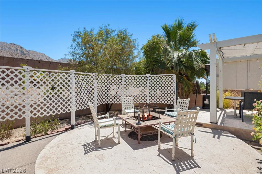 6681 Blue Sapphire, Las Vegas, NV 89110