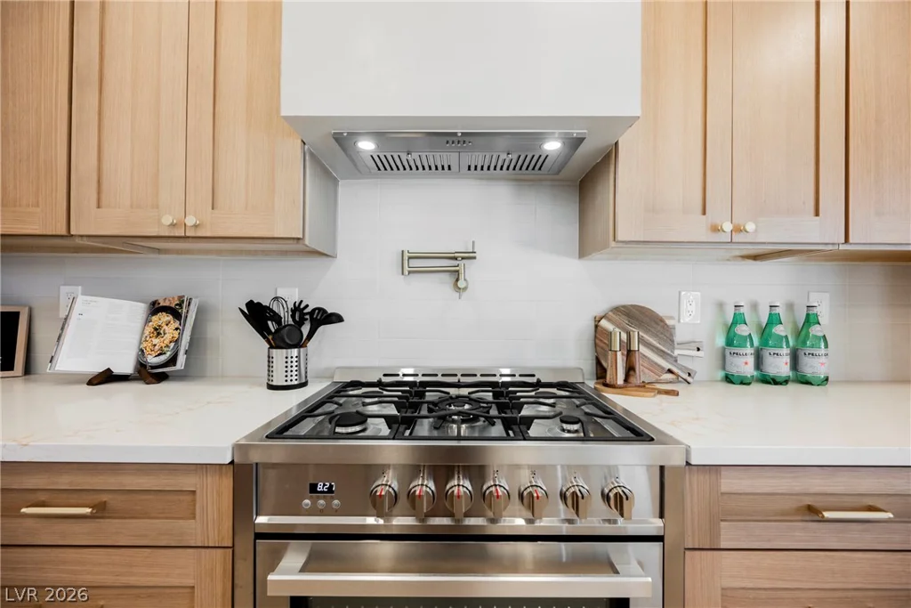 2037 Pinion Springs, Henderson, NV 89074