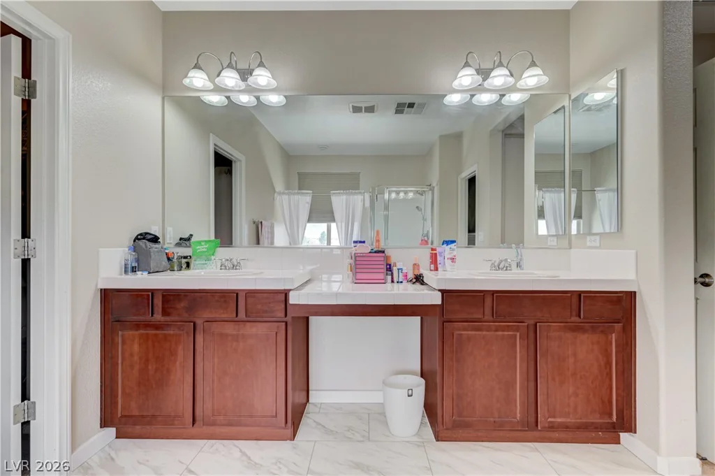 1812 La Calera, North Las Vegas, NV 89084