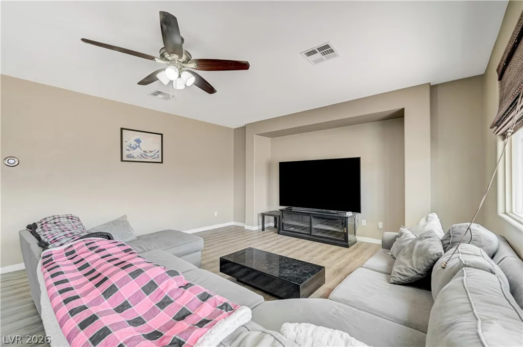 1812 La Calera, North Las Vegas, NV 89084