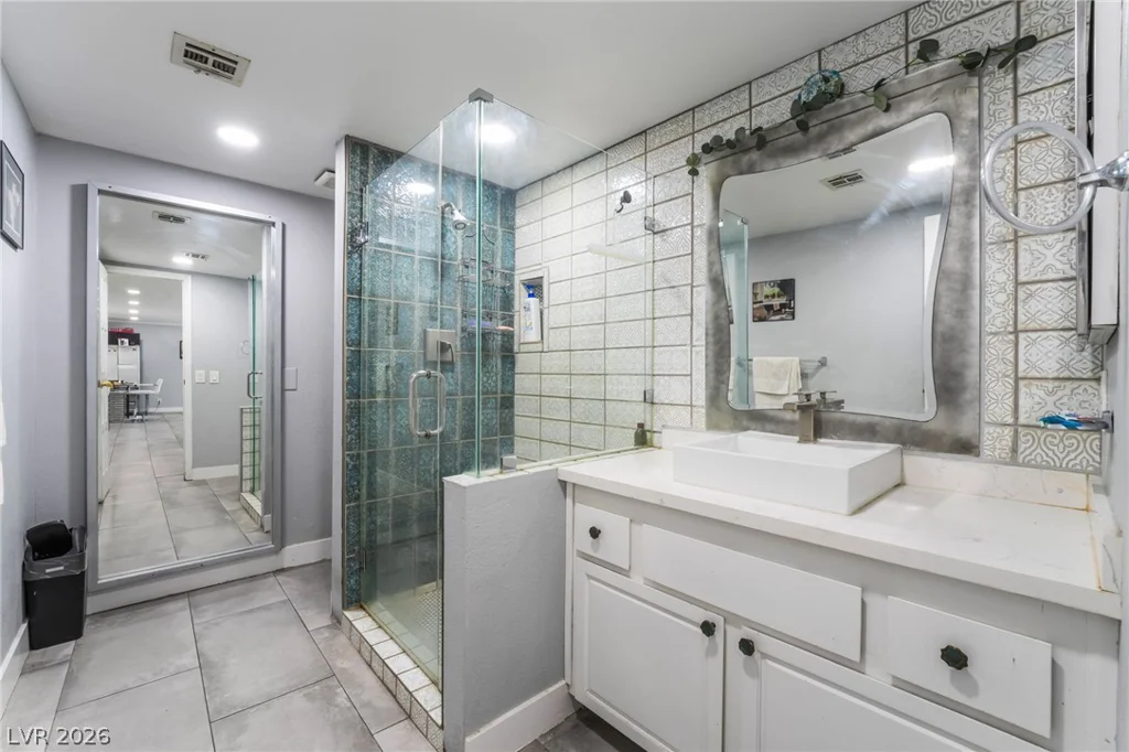 3400 Sioux, Las Vegas, NV 89169