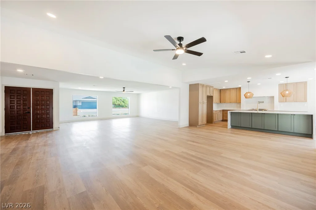 2755 Torrey Pines, Las Vegas, NV 89146
