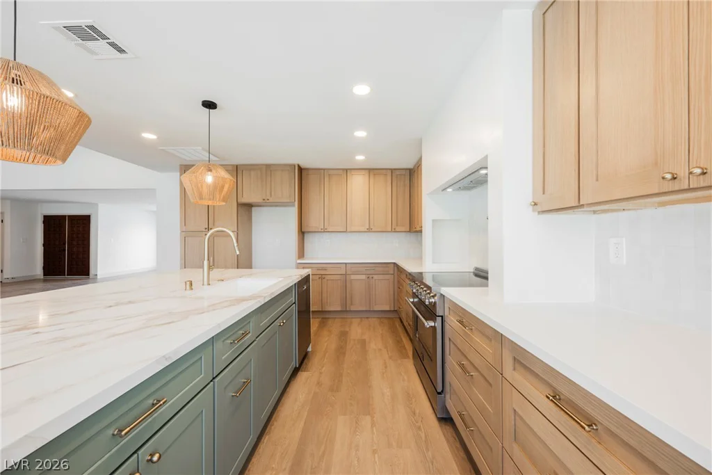 2755 Torrey Pines, Las Vegas, NV 89146