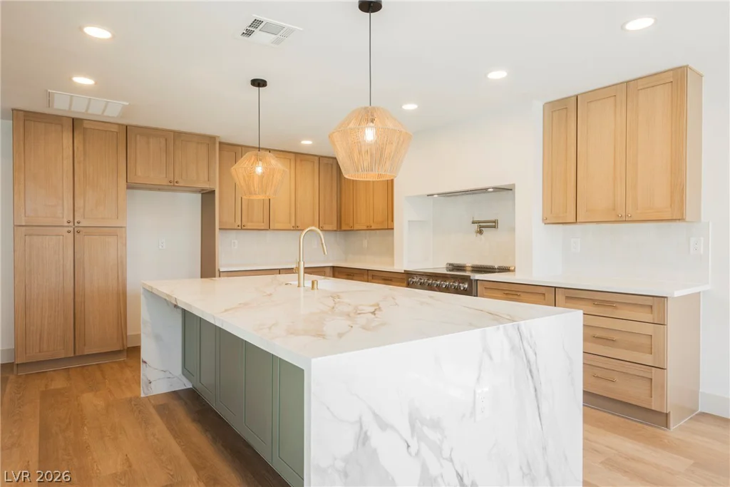 2755 Torrey Pines, Las Vegas, NV 89146