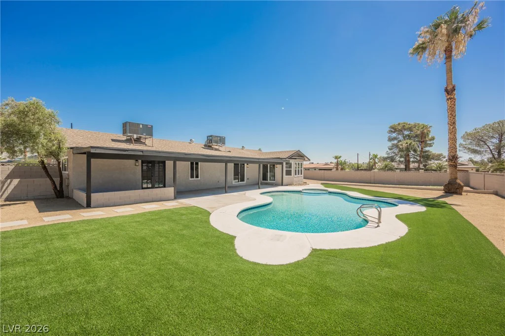 2755 Torrey Pines, Las Vegas, NV 89146