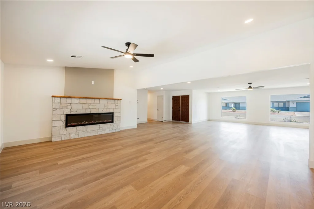 2755 Torrey Pines, Las Vegas, NV 89146