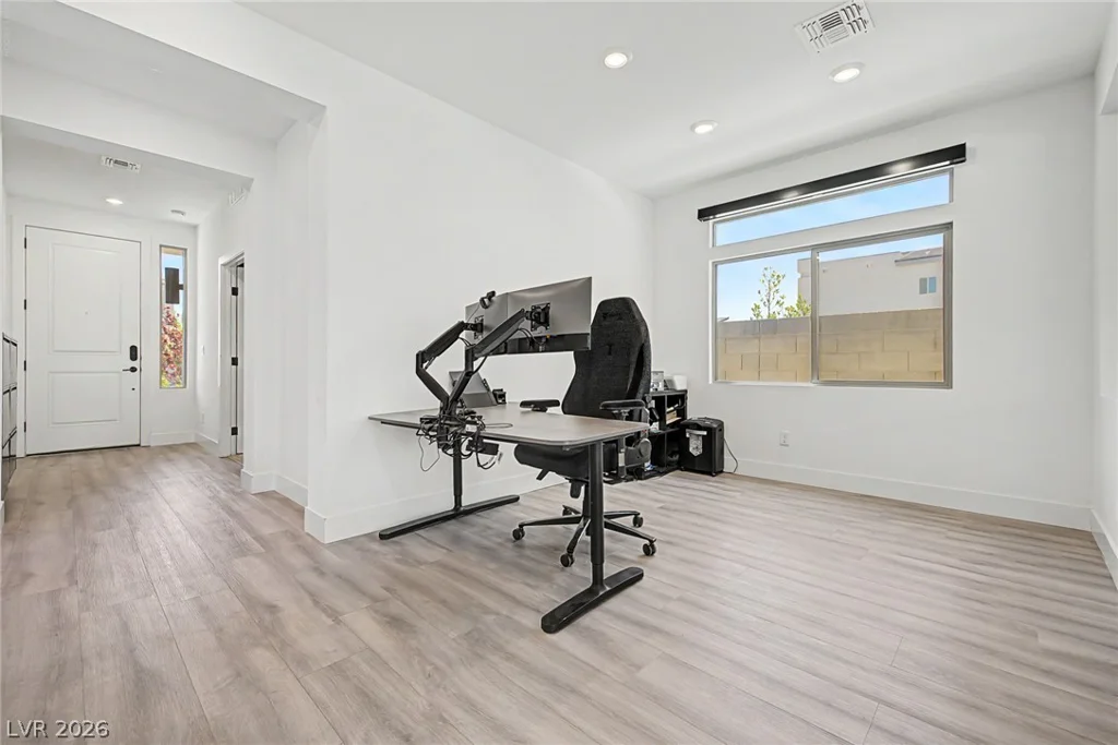 7094 Bold Rock, Las Vegas, NV 89113