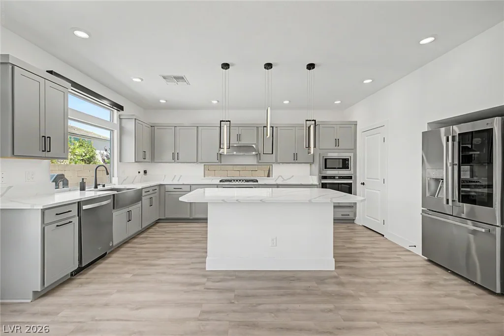 7094 Bold Rock, Las Vegas, NV 89113