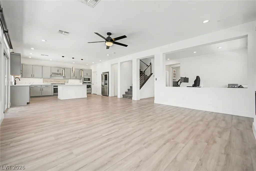 7094 Bold Rock, Las Vegas, NV 89113