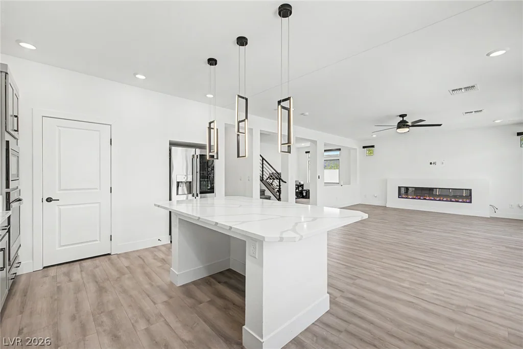 7094 Bold Rock, Las Vegas, NV 89113