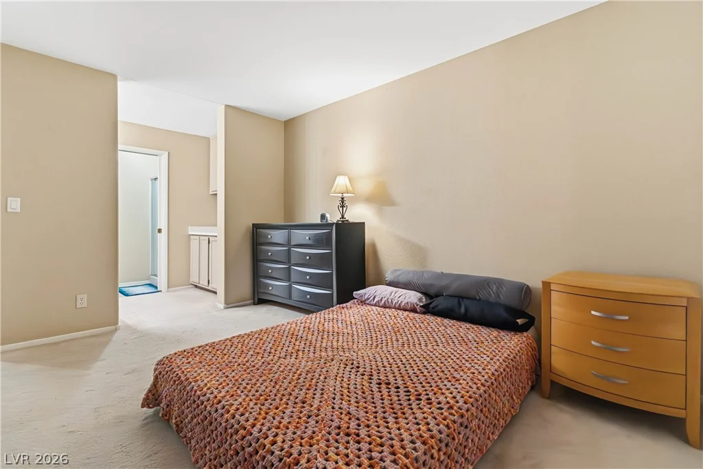 2209 Short Pine, Las Vegas, NV 89108
