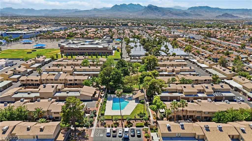 2209 Short Pine, Las Vegas, NV 89108