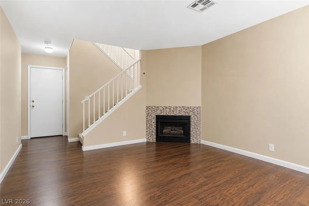 2209 Short Pine, Las Vegas, NV 89108