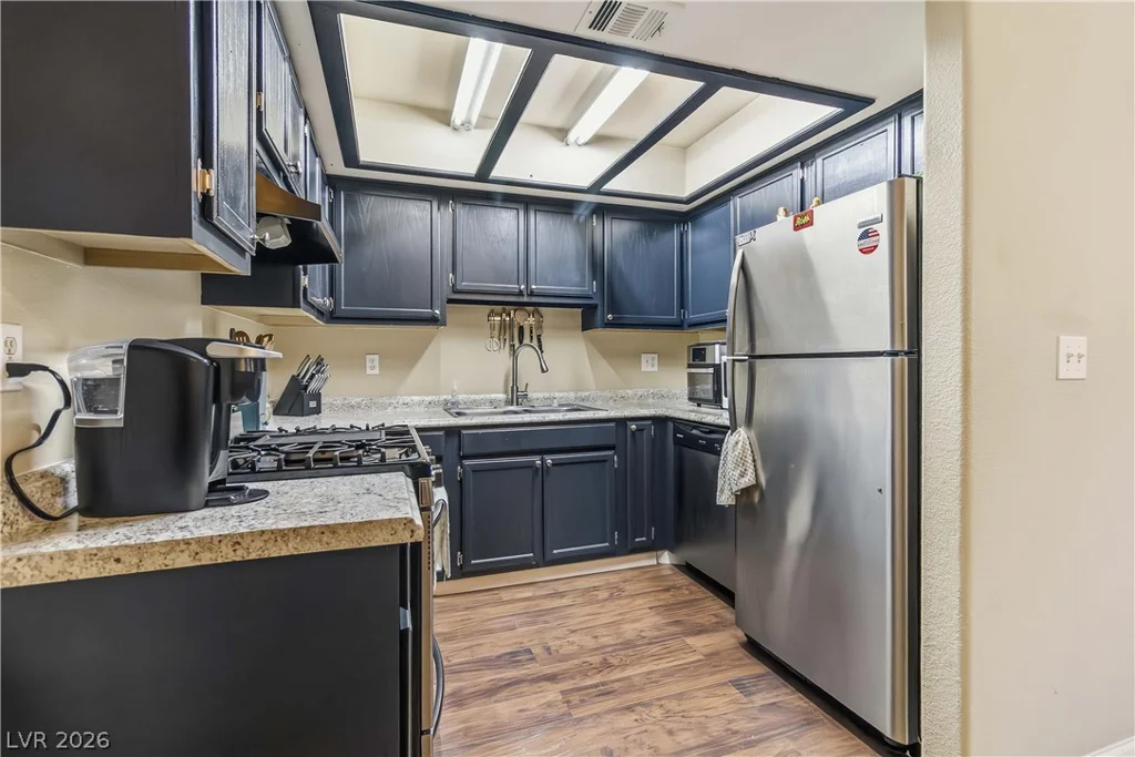 2209 Short Pine, Las Vegas, NV 89108