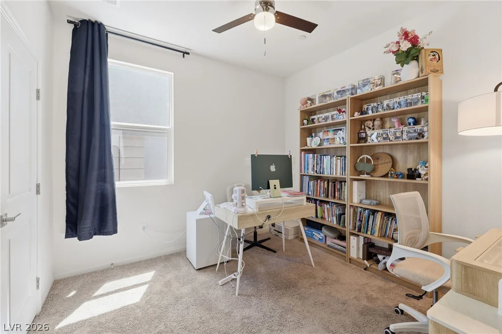 10170 Canyon Mantle, Las Vegas, NV 89166