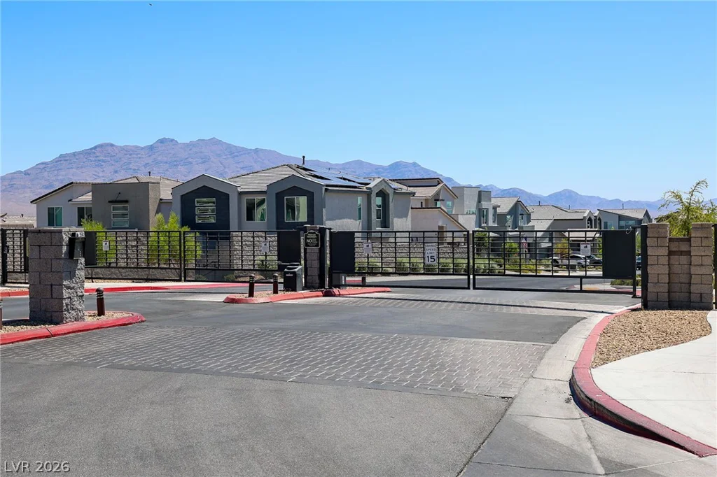 10170 Canyon Mantle, Las Vegas, NV 89166